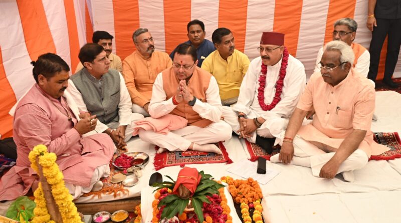 हरिद्वार में 235 करोड़ की गंगा कॉरिडोर परियोजना का मुख्यमंत्री ने किया शिलान्यास