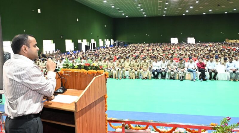 कांवड़ के कारण सभी स्कूल-कॉलेज 13 दिन तक रहेंगे बंद, पूरे मेला क्षेत्र की निगहबानी के लिए 6 हजार जवान तैनात