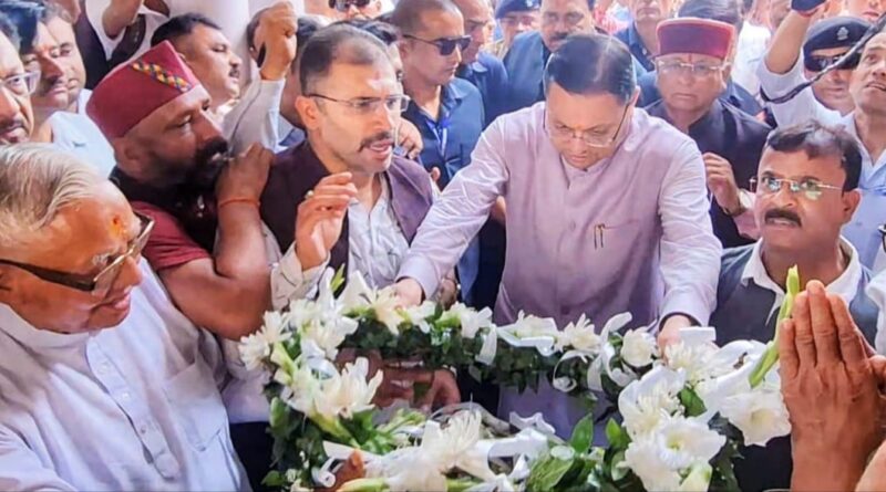हीरा सिंह बिष्ट : संघर्ष से शिखर तक का सफर तय कर अनंत में विलीन हुई दूनघाटी की प्रखर आवाज