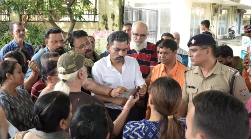 फिर बोतल से बाहर आया न्यू कैंट रोड चौड़ीकरण का ‘जिन्न,’ डीएम ने पीडब्ल्यूडी के एसई को दिए तत्काल सर्वे कराने के निर्देश