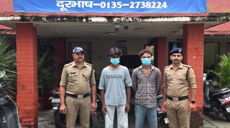 देहरादून में खतरनाक चालकों के वाहनों की बेकाबू रफ्तार ले रही लोगों की जान, कैनाल रोड पर एक महिला की मौत, दूसरी गंभीर