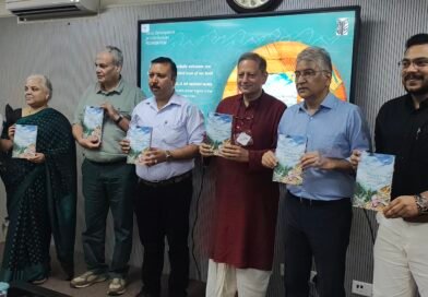 ‘मेकिंग मोलहिल्स ऑफ माउंटेन्स’ का लोकार्पण, पुस्तक में उत्तराखंड में वर्ष-2025 की 98 प्रमुख आपदा का गहन विश्लेषण