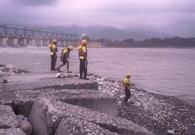 नेपाल में जल प्रलय के दृष्टिगत उत्तराखंड हाई अलर्ट पर, लोगों की मदद के लिए हेल्पलाइन नंबर किए जारी, शारदा बैराज और तटीय इलाकों में एसडीआरएफ तैनात
