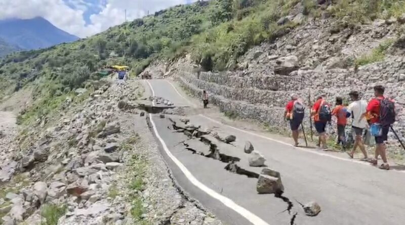 प्रदेश में अधिकांश जगह झमाझम बारिश, गंगोत्री हाईवे धसा, यमुनोत्री हाईवे समेत कई राजमार्ग भी अवरूद्ध