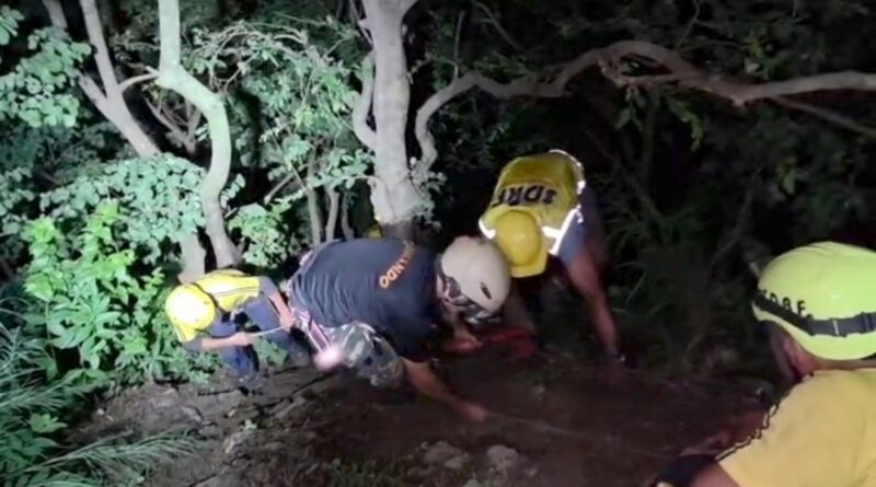 गहरी दुर्गम खाई… रात का अंधेरा… फिर भी डटे रहे जवान, 18 घंटे चले ऑपरेशन के बाद निकाले सभी 6 शव