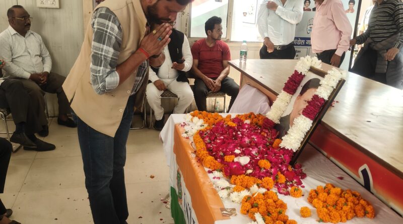 श्रद्धांजलि सभा में श्रमिक संगठनों ने याद किया श्रमिकों के हितचिंतक दिवंगत हीरा सिंह बिष्ट का योगदान