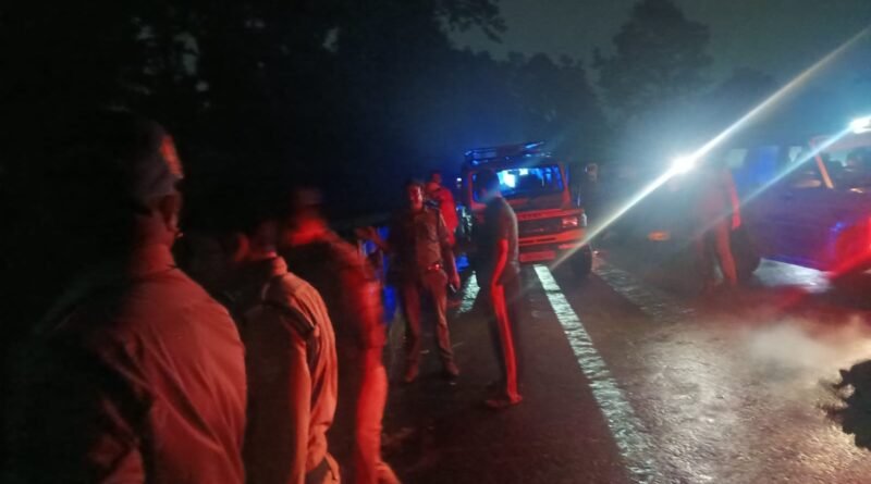 एक नही, दो वाहन बहे कंडोली-बिधोली के बरसाती रपटे में, एमबीबीएस की छात्रा समेत 2 की मौत, 3 किए गए रेस्क्यू
